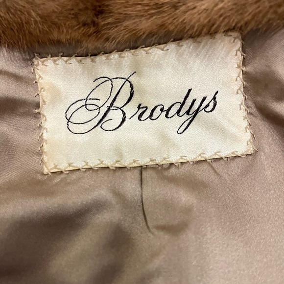 Brodys Vintage Honey Mink Bolero Jacket with Hat Pockets Winged Collar - Picture 10 of 16